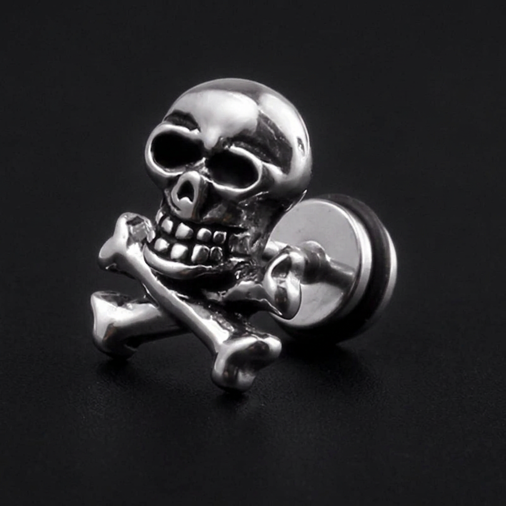 Crossbone Skull Stud Earrings na crnoj mat pozadini