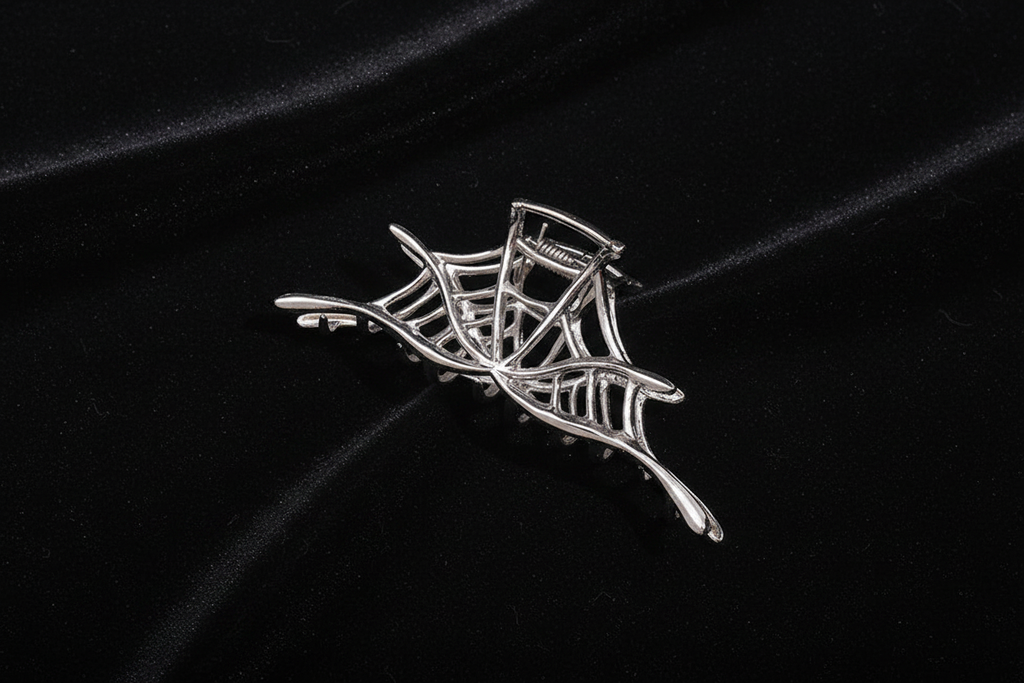 Spider Web Claw Clip – Silver – Black Velvet