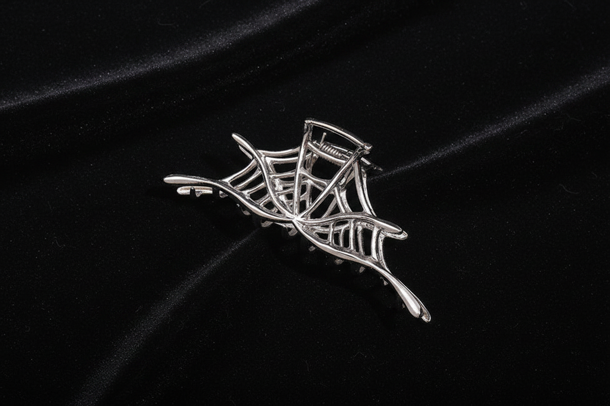 Spider Web Claw Clip – Silver – Black Velvet